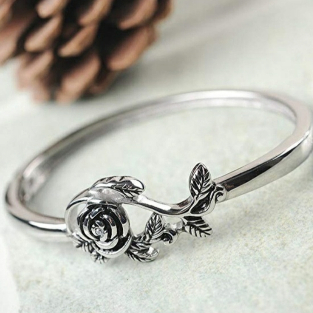 Vintage Black Oxidized Rose Dainty Silver Ring - Picture 2 of 9